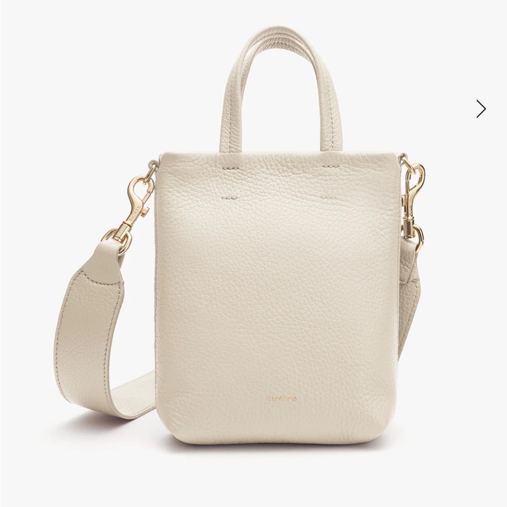 Cuyana Easy Phone Tote Pebbled Ecru Leather